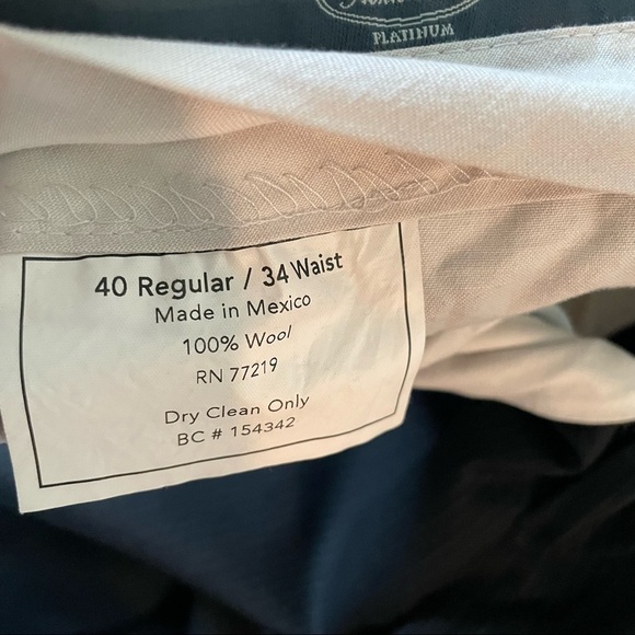 Pronto Uomo Modern Suit, Charcoal Suit 100% Wool - Picture 9 of 16